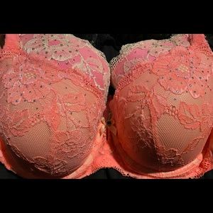 Victoria secrets bra 34 DDD